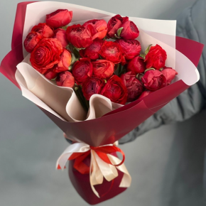 Букет из 21 красного ранункулюса в Краснознаменске