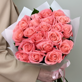 Букет из 21 коралловой розы (60 см) в Краснознаменске