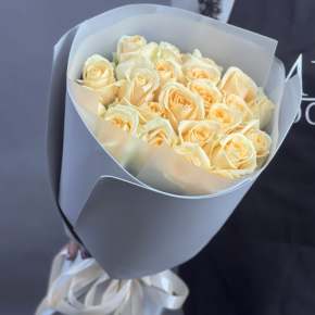 Букет из 25 роз Аваланж (50 см) в Краснознаменске