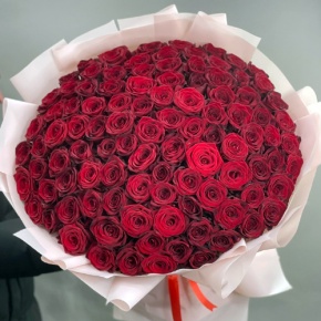Букет "Париж" из 101 красной розы (60 см) в Краснознаменске