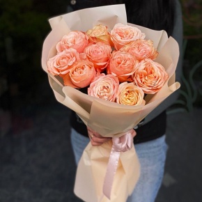Букет из 11 пионовидных роз Эквадор сорта Кахала (60см) в Краснознаменске