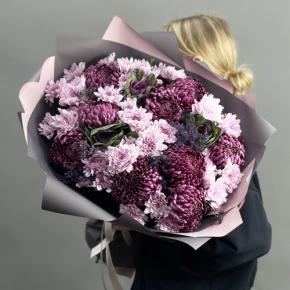 Букет "Виолетта" из хризантем Бигоуди, лимониума, брассики и кустовых хризантем в Краснознаменске
