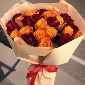 Букет "Благородный" из 27 Кенийских роз микс (40 см) в Краснознаменске