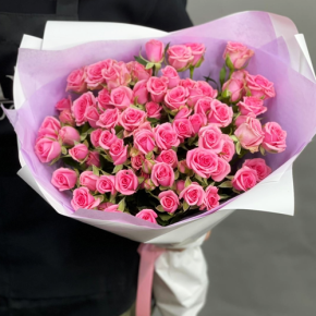 Букет "Рассвет принцессы" из 15 кустовых роз (50 см) в Краснознаменске