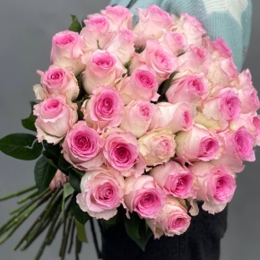 Букет 25 пионовидных роз Эквадор (60 см) в Краснознаменске
