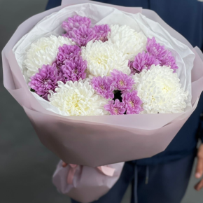 Букет "Вместе с тобой" из нежных хризантем в Краснознаменске