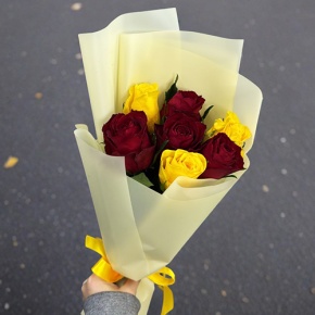 Букет из 7 Кенийских роз (40 см) в Краснознаменске