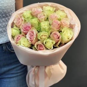 Букет из 21 нежной розы (40 см) в Краснознаменске