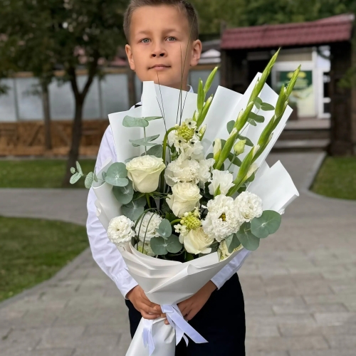 Букет на 1 сентября с гладиолусами, розами, эустомой и орнитогалумом в Краснознаменске