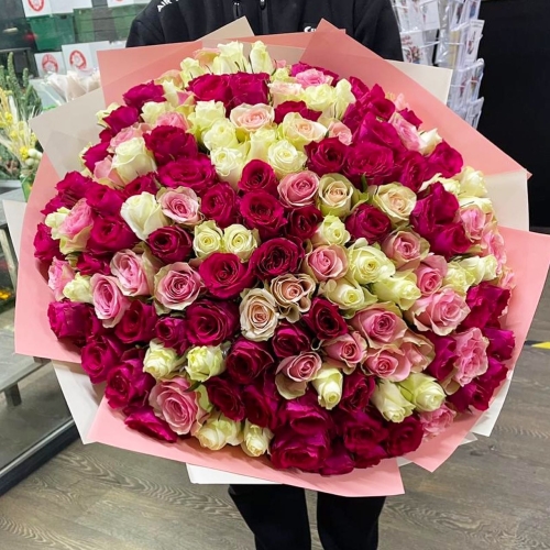 Букет 151 роза ягодный микс (40 см) в Краснознаменске